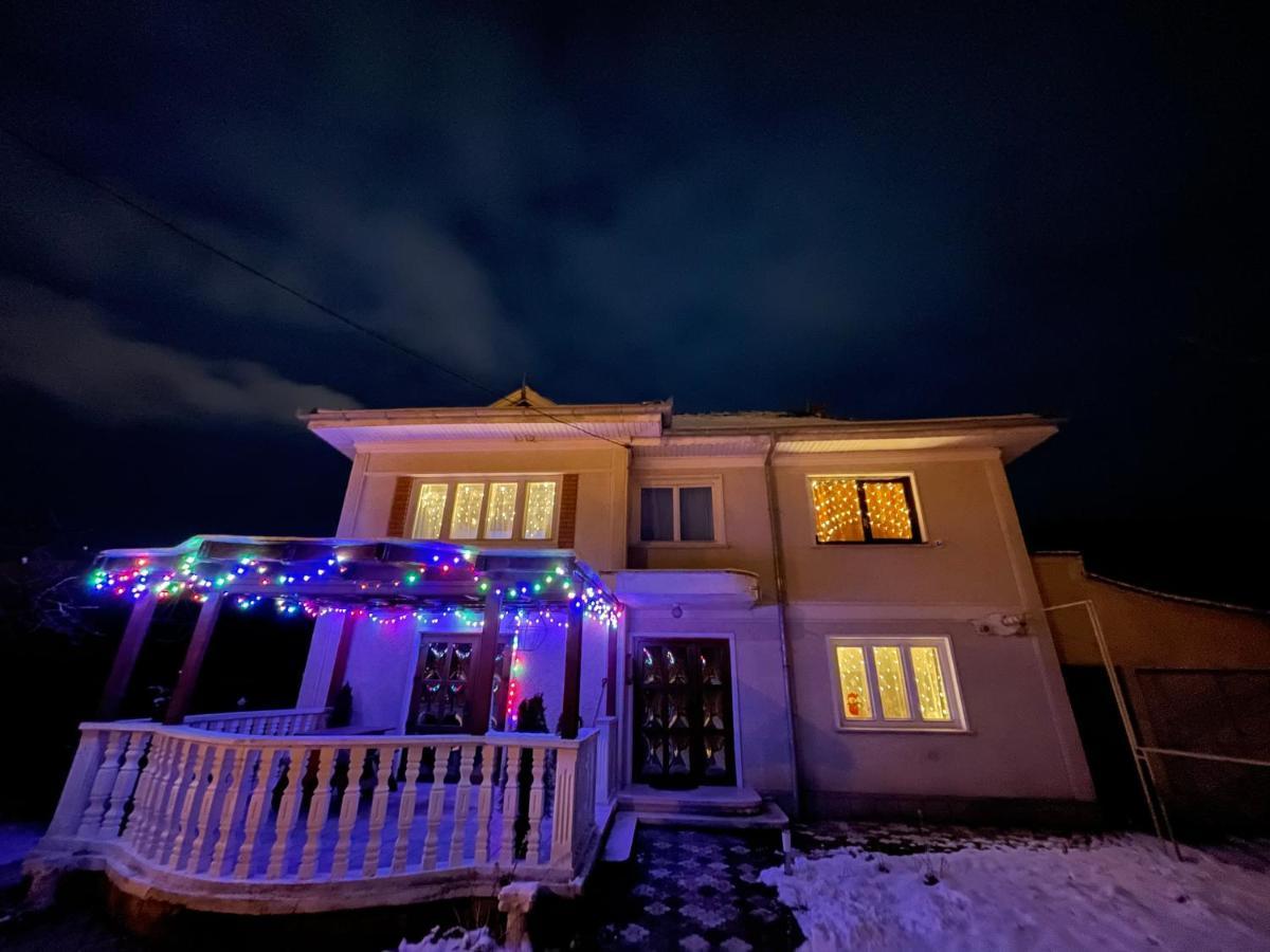 Vila Cozy, Panorama Superba, Gratar Si Relaxare Пьятра-Нямц Экстерьер фото